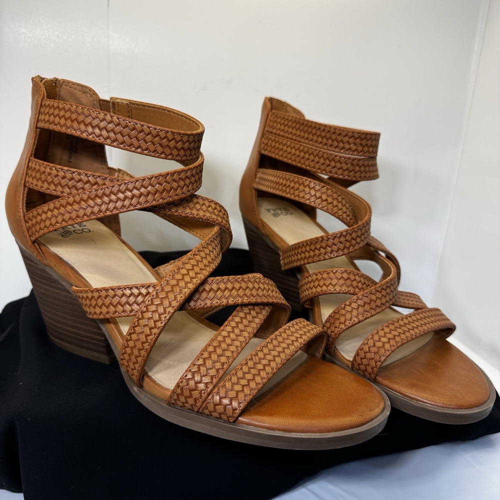 Frye & Co Gale Gladiator Style Sandals w/Heels Tan Textured Size 8.5 Western